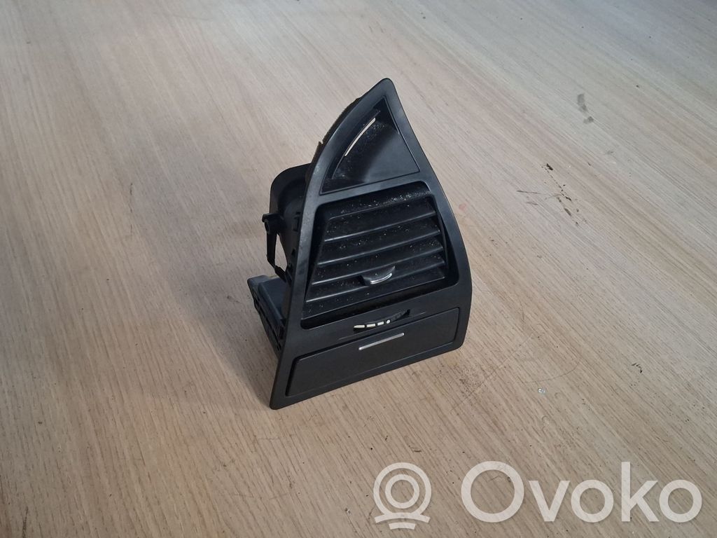 Citroen C4 I Popielniczka deski rozdzielczej 