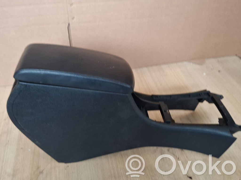 Peugeot 407 Armrest 