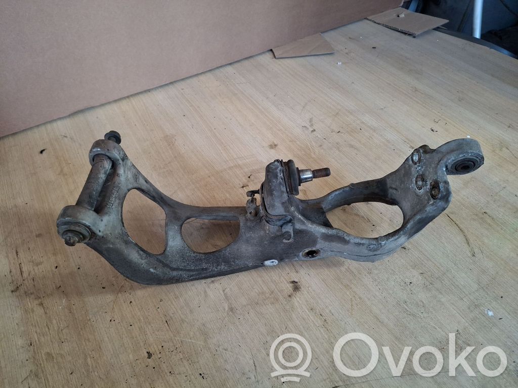 Peugeot 407 Front wheel hub spindle knuckle 