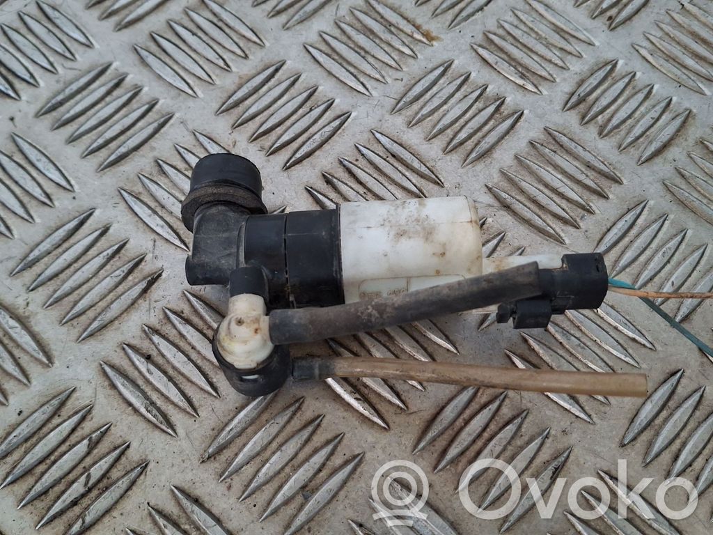 Peugeot 307 Windscreen/windshield washer pump 