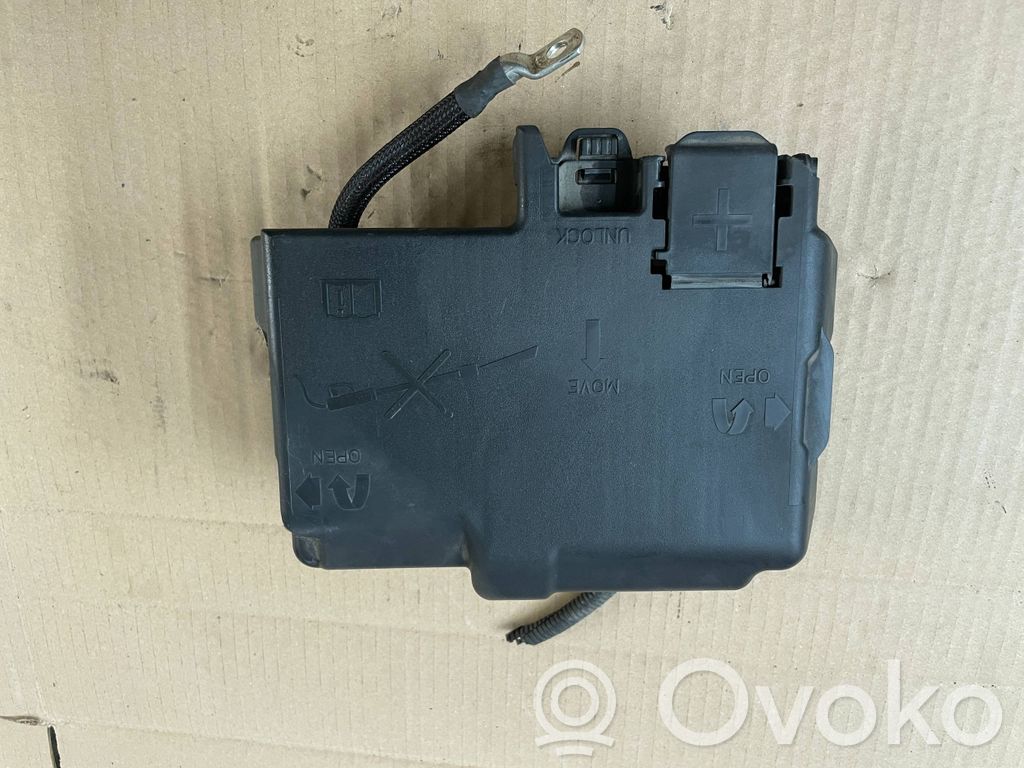 Fuse box set   13491092