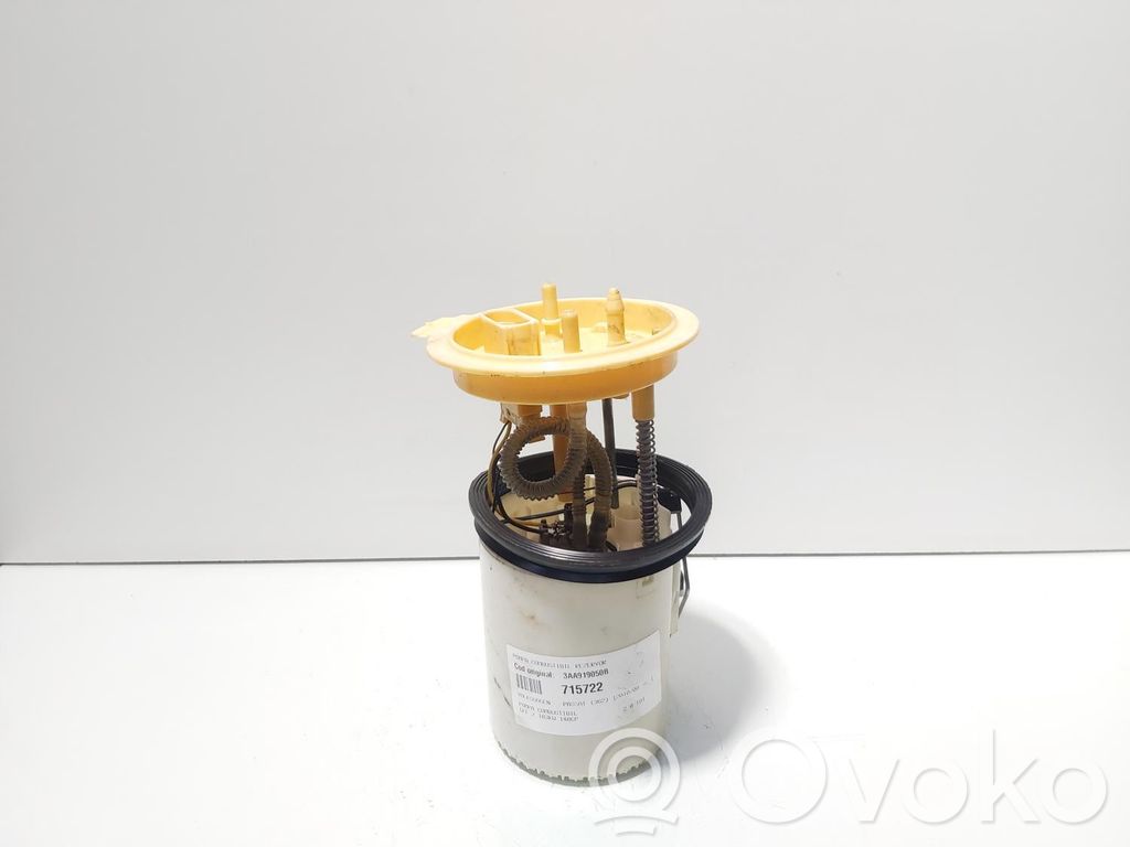 Volkswagen PASSAT B7 Polttoainesäiliön pumppu 