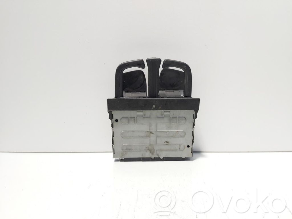 Volkswagen Bora Soporte del alternador 