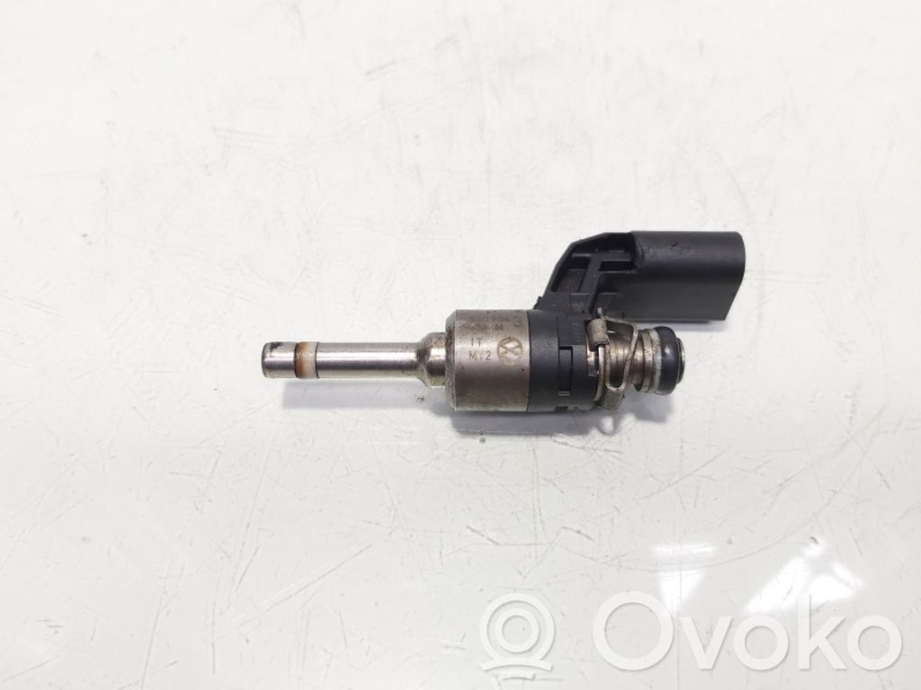 Volkswagen Golf VI Injektor Einspritzdüse
