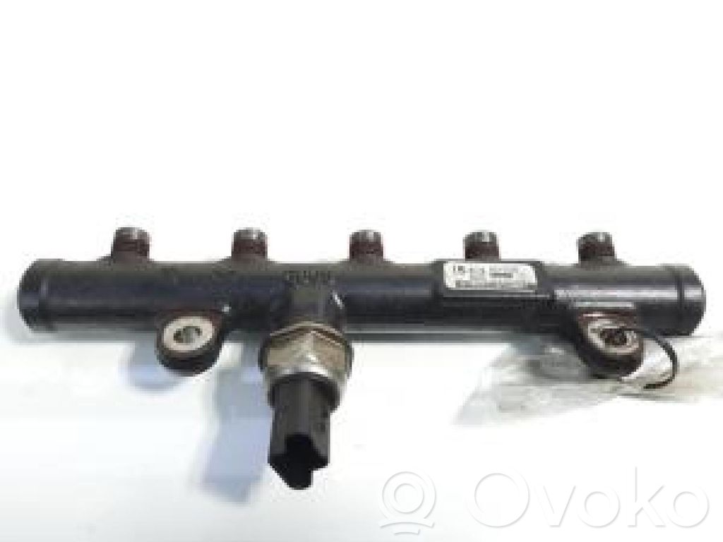 Peugeot 407 Tuyau de conduite principale de carburant 