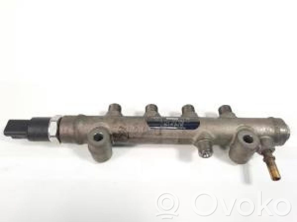 Peugeot 307 Tuyau de conduite principale de carburant 