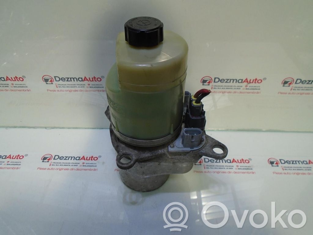 Ford Focus Ohjaustehostimen pumppu 