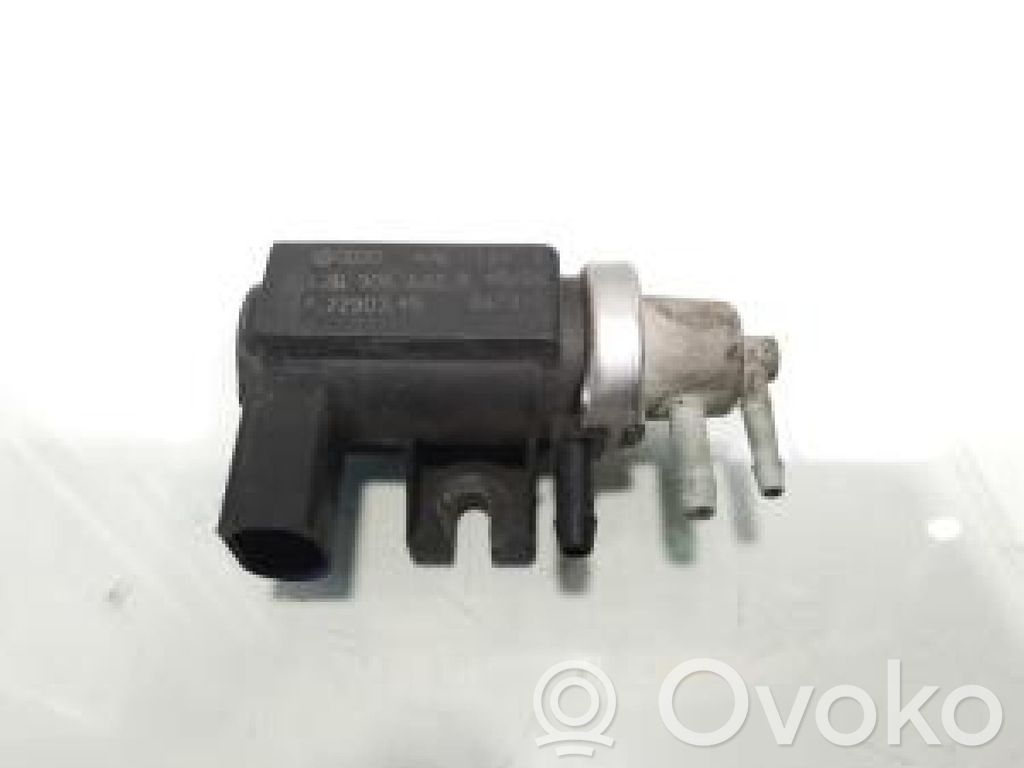 Volkswagen PASSAT B5.5 Pompe à vide 