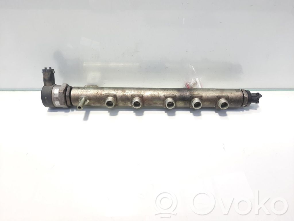 Opel Astra H Tuyau de conduite principale de carburant 
