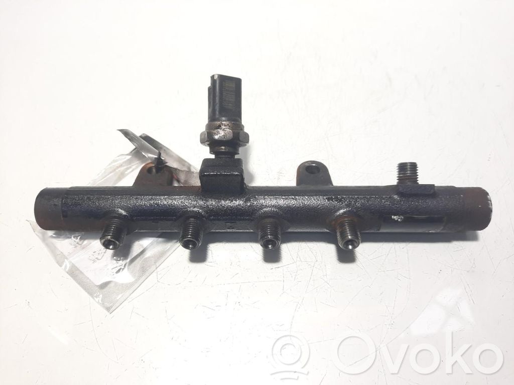 Mercedes-Benz A W176 Listwa wtryskowa
