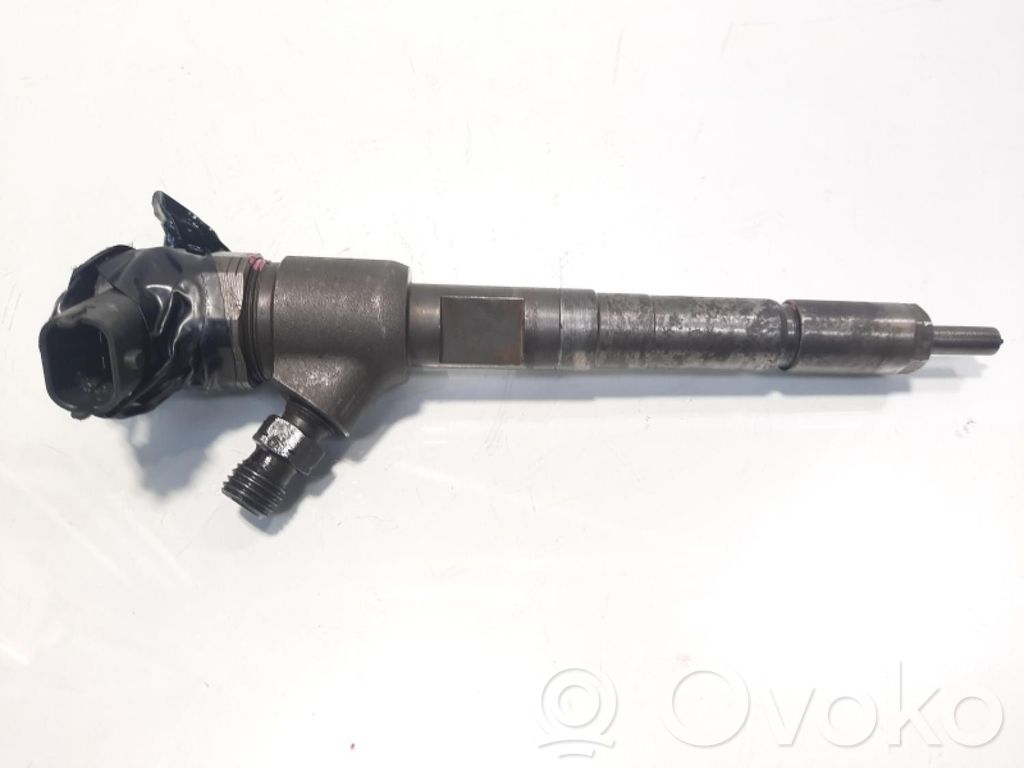 Opel Astra J Injector combustibil 