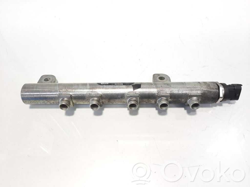 Fiat Grande Punto Tubo principal de alimentación del combustible 