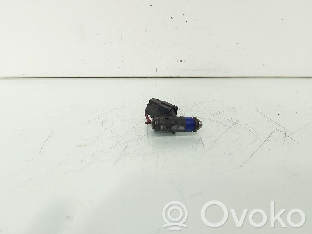 Volkswagen Polo Injector combustibil 