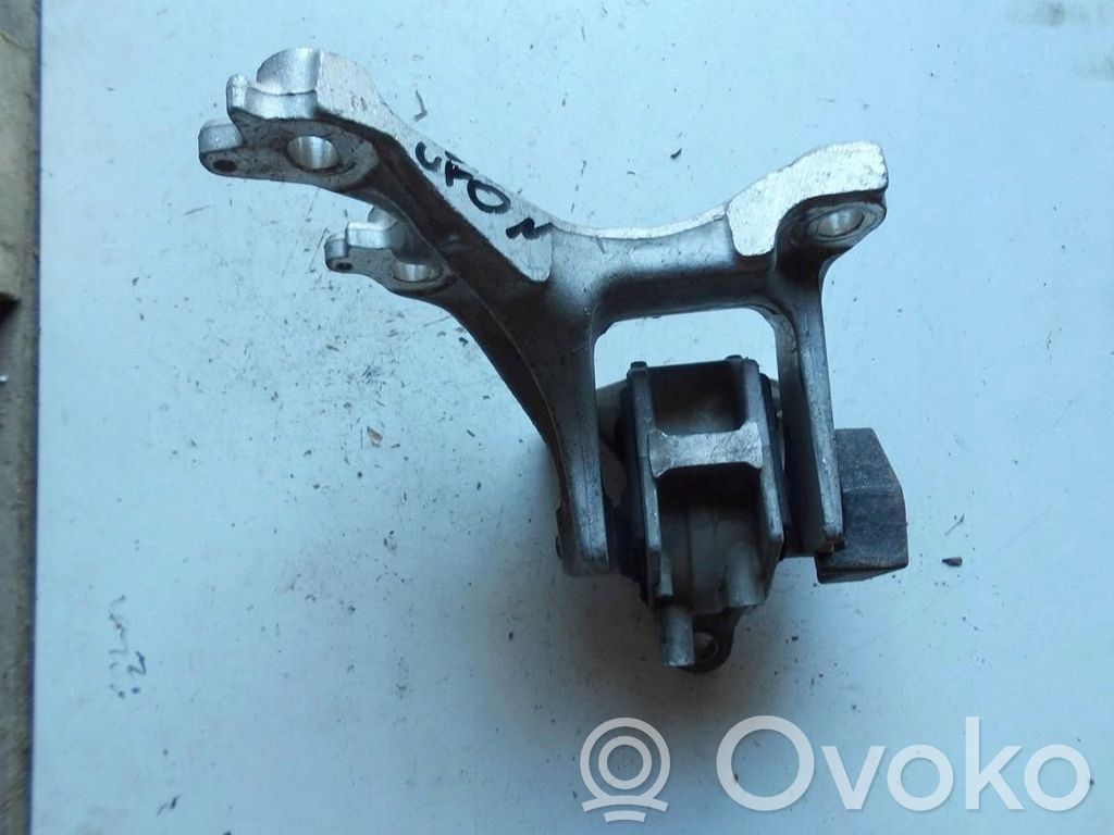 Honda Civic IX Engine mount bracket 