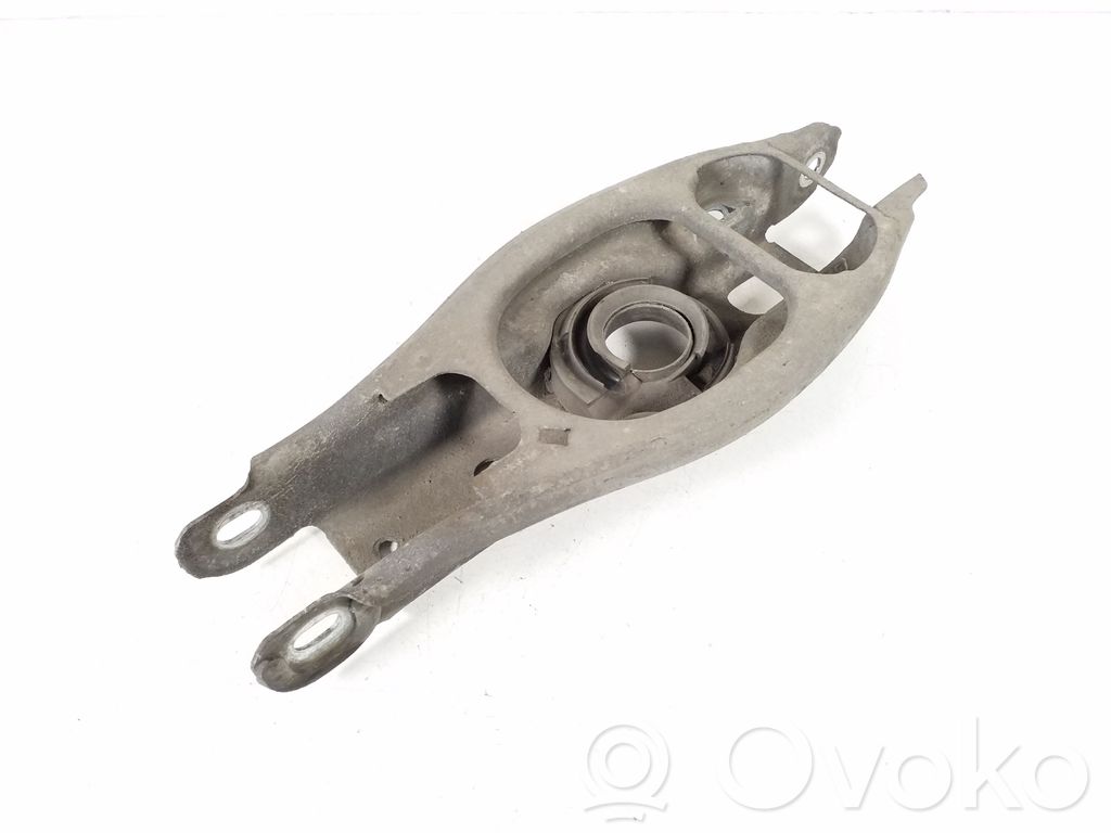 Rear upper control arm/wishbone   6772899