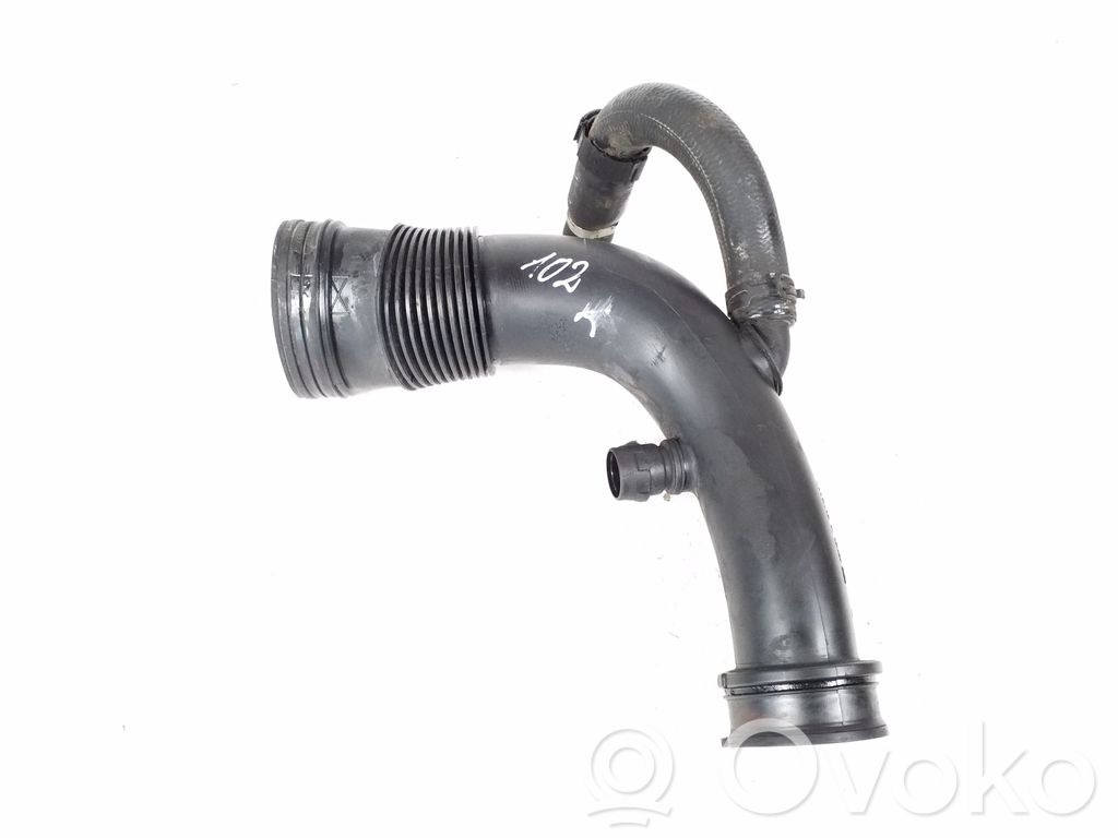 Rura / Wąż dolotowy powietrza   95811015550,7P5128627A