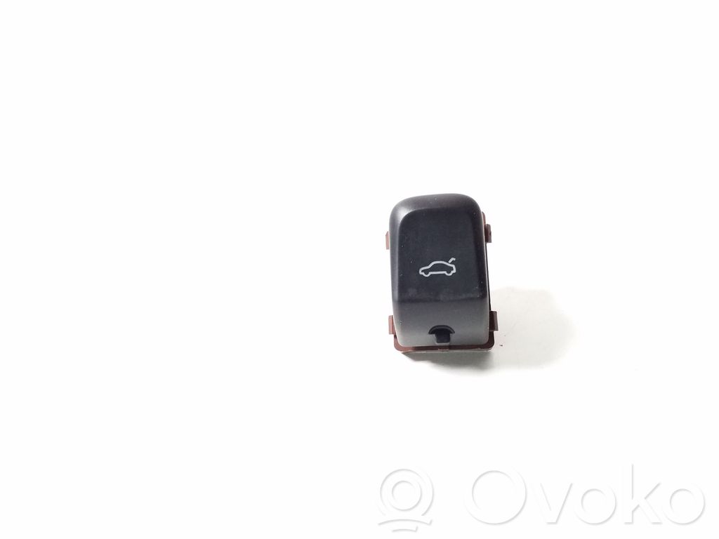 Audi A4 S4 B8 8K Tailgate opening switch 