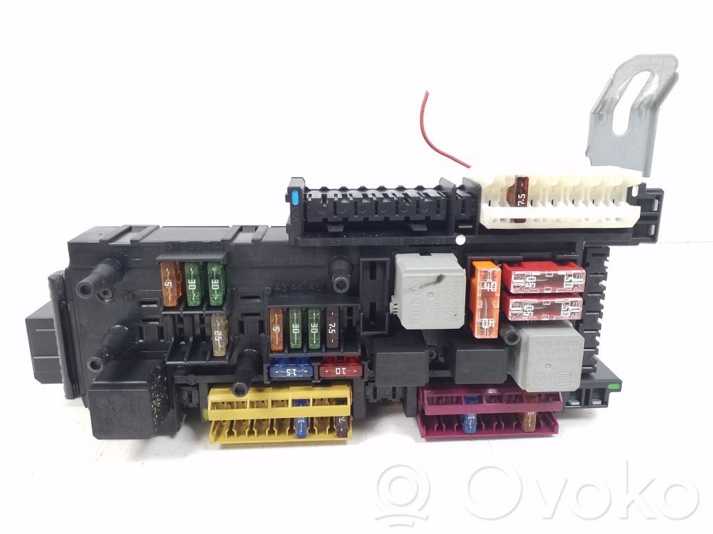 Mercedes-Benz E C207 W207 Módulo de fusible 