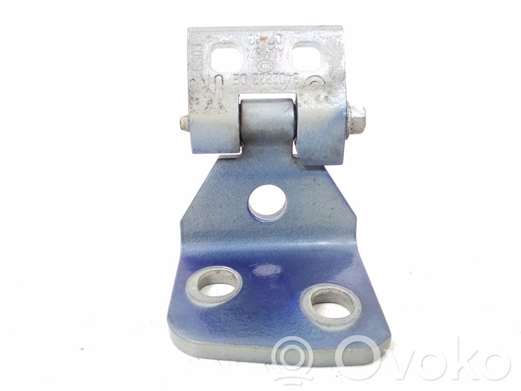 BMW X3 E83 Front door lower hinge 