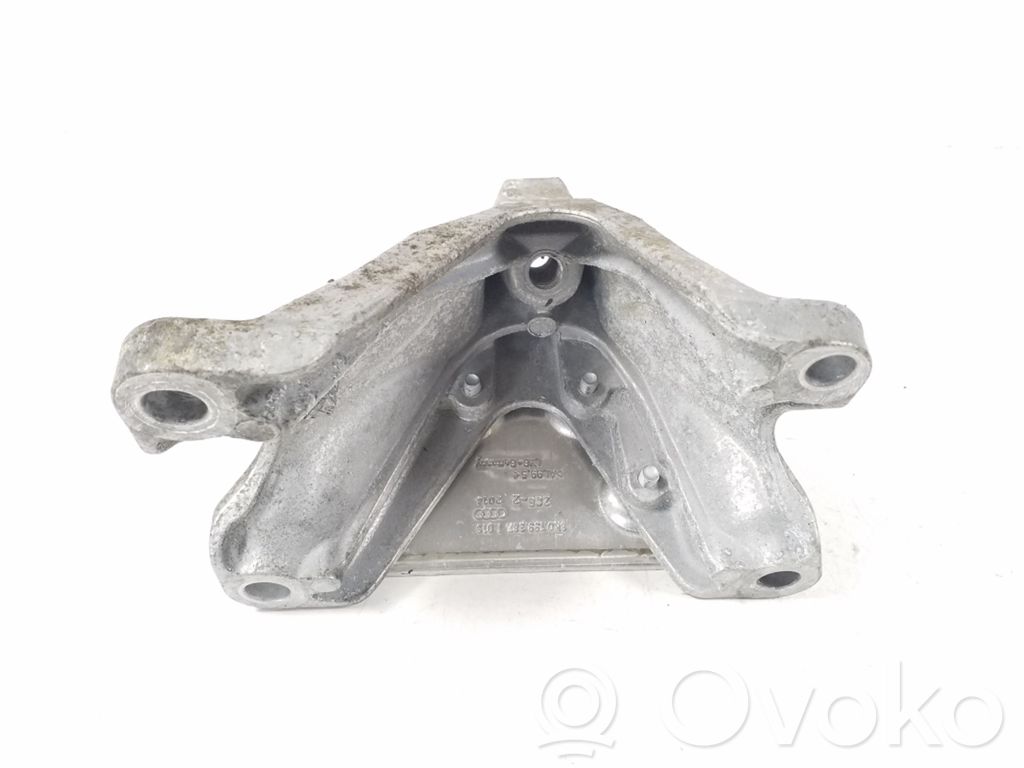 Audi A4 S4 B8 8K Engine mounting bracket 