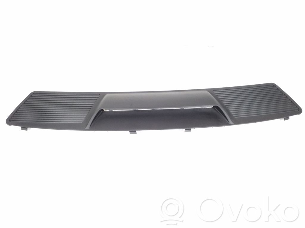 BMW 7 E65 E66 Third/center stoplight 