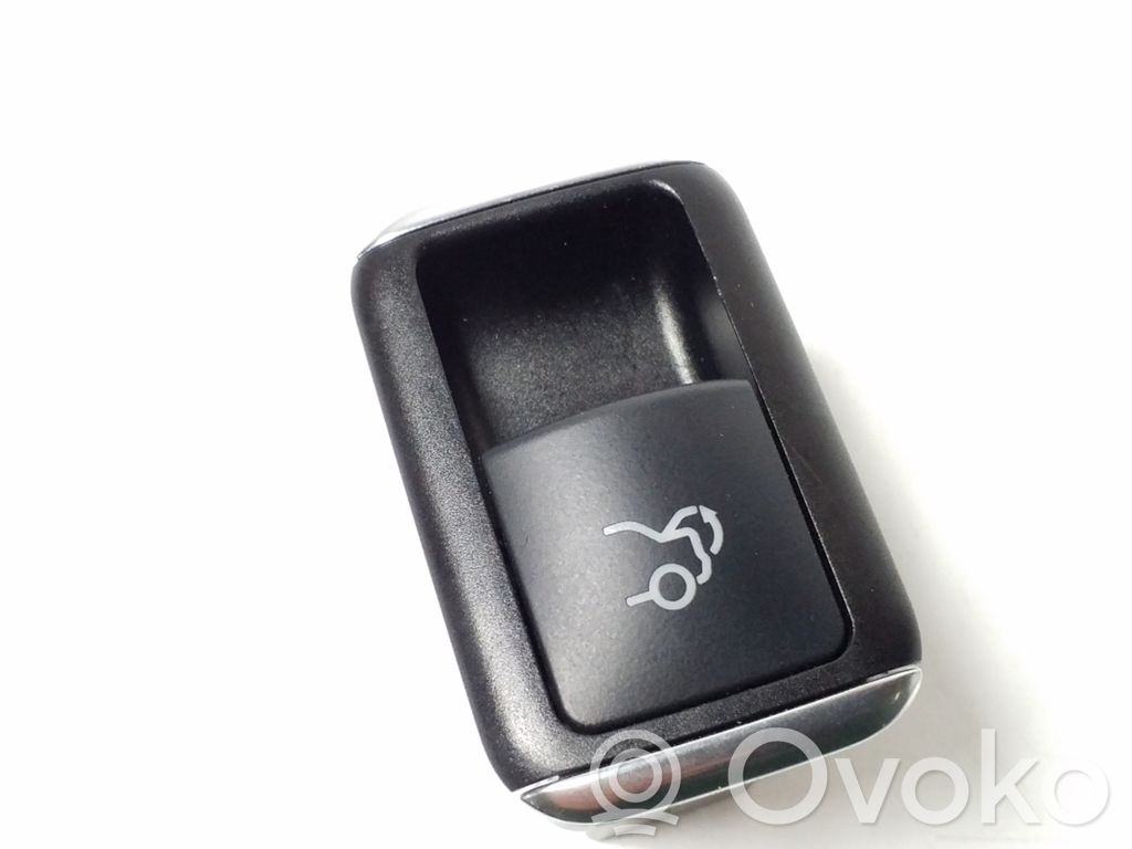 Mercedes-Benz E C207 W207 Tailgate opening switch 