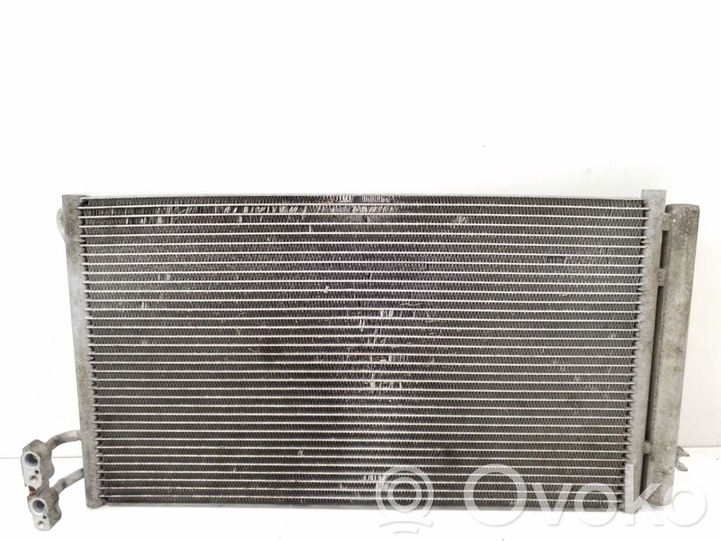 BMW X1 E84 Oro kondicionieriaus radiatorius aušinimo 