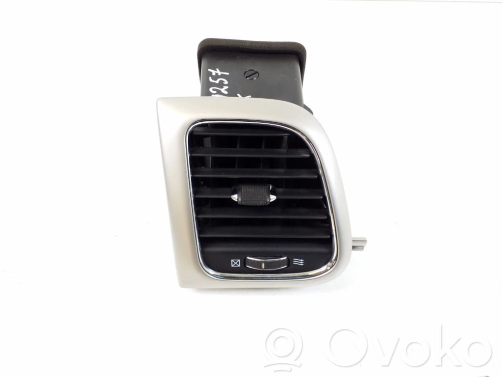 Jeep Grand Cherokee Dashboard side air vent grill/cover trim 