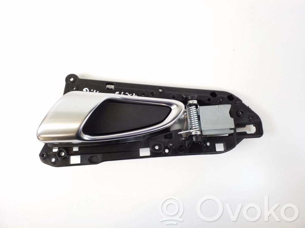 Porsche Cayenne (92A) Manecilla interna puerta delantera 