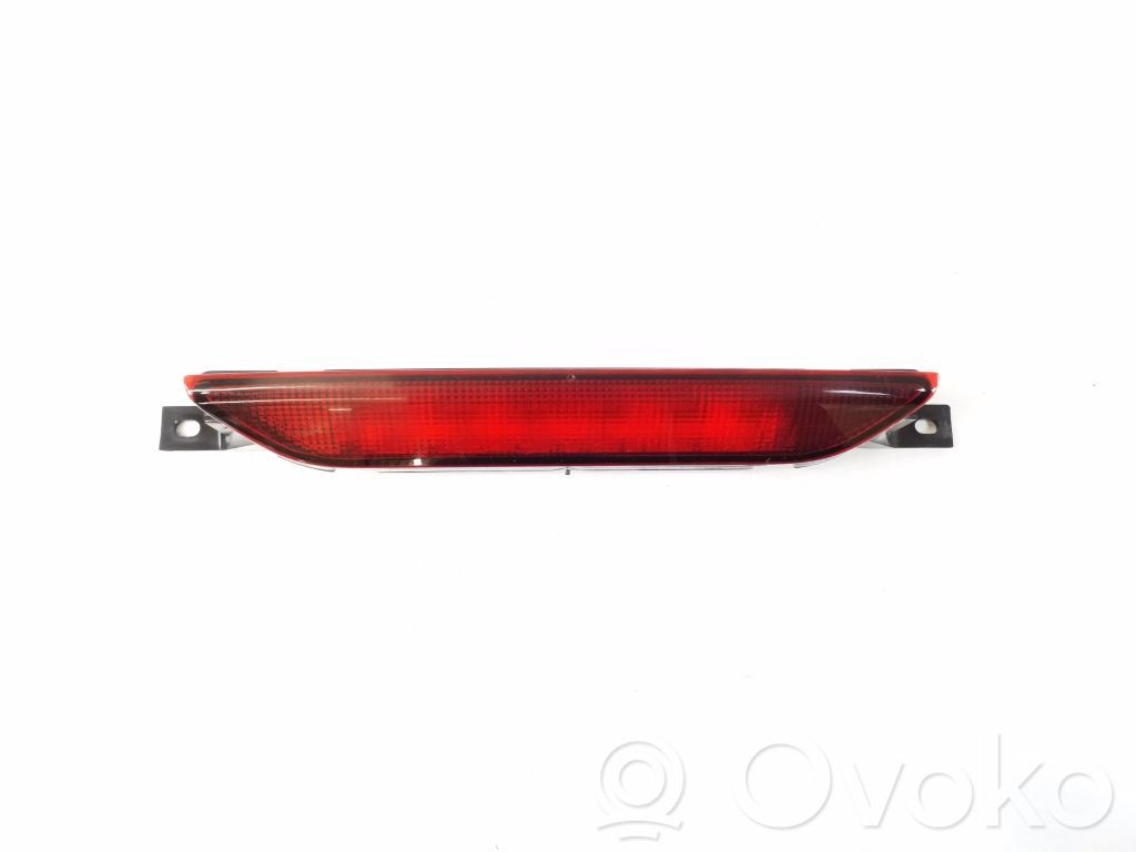 Jeep Grand Cherokee Third/center stoplight 