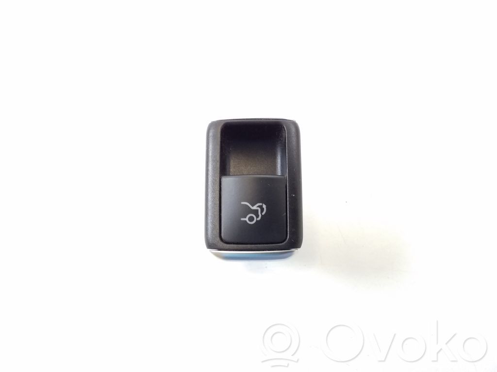 Mercedes-Benz E C207 W207 Tailgate opening switch 