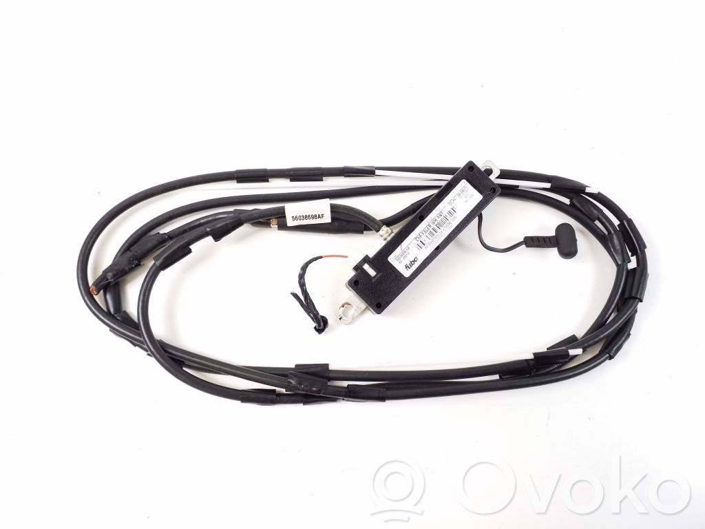 Jeep Grand Cherokee (WK) Aerial antenna amplifier 
