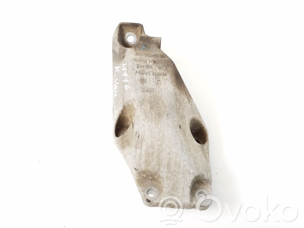 Engine mounting bracket   6861401