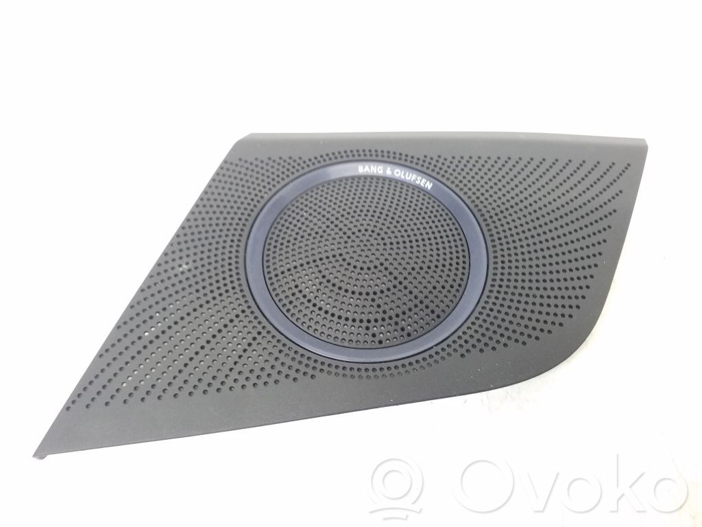 Cache enceinte centrale   8T0857227A