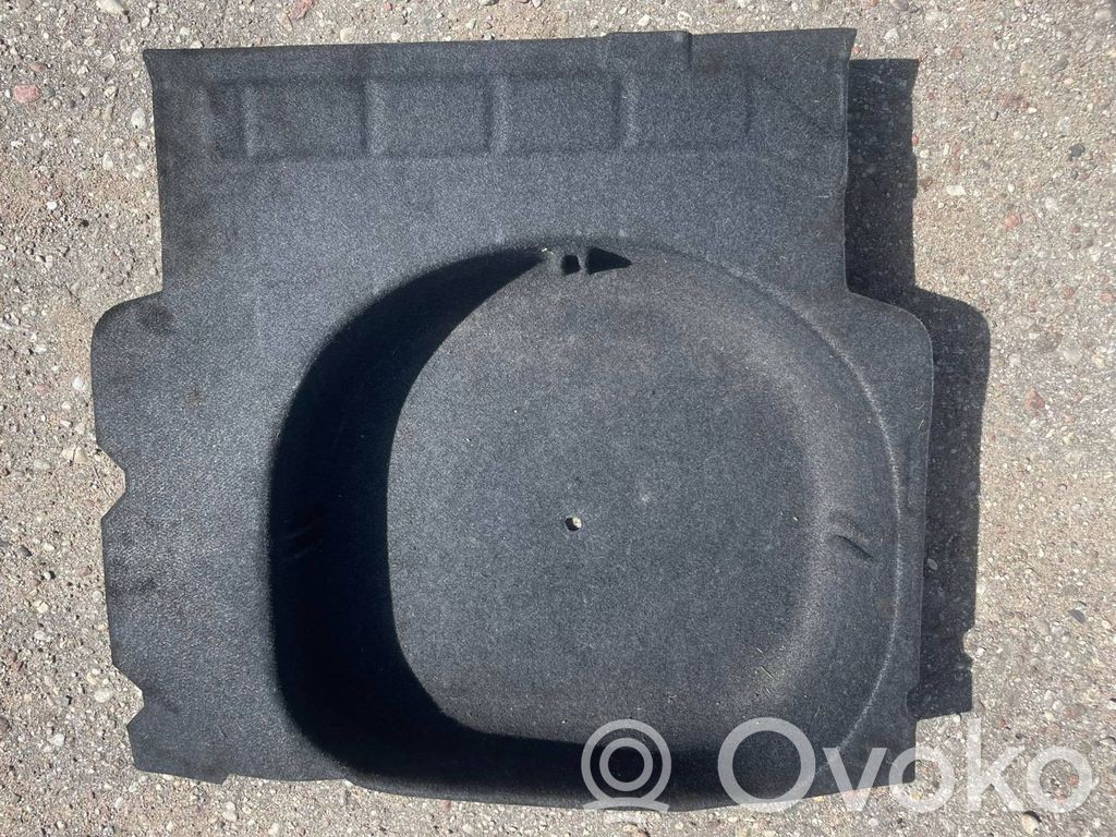 Trunk bottom trim panel   713746204