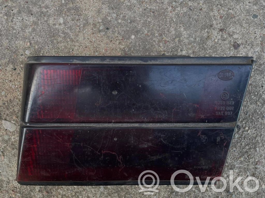 Tailgate rear/tail lights