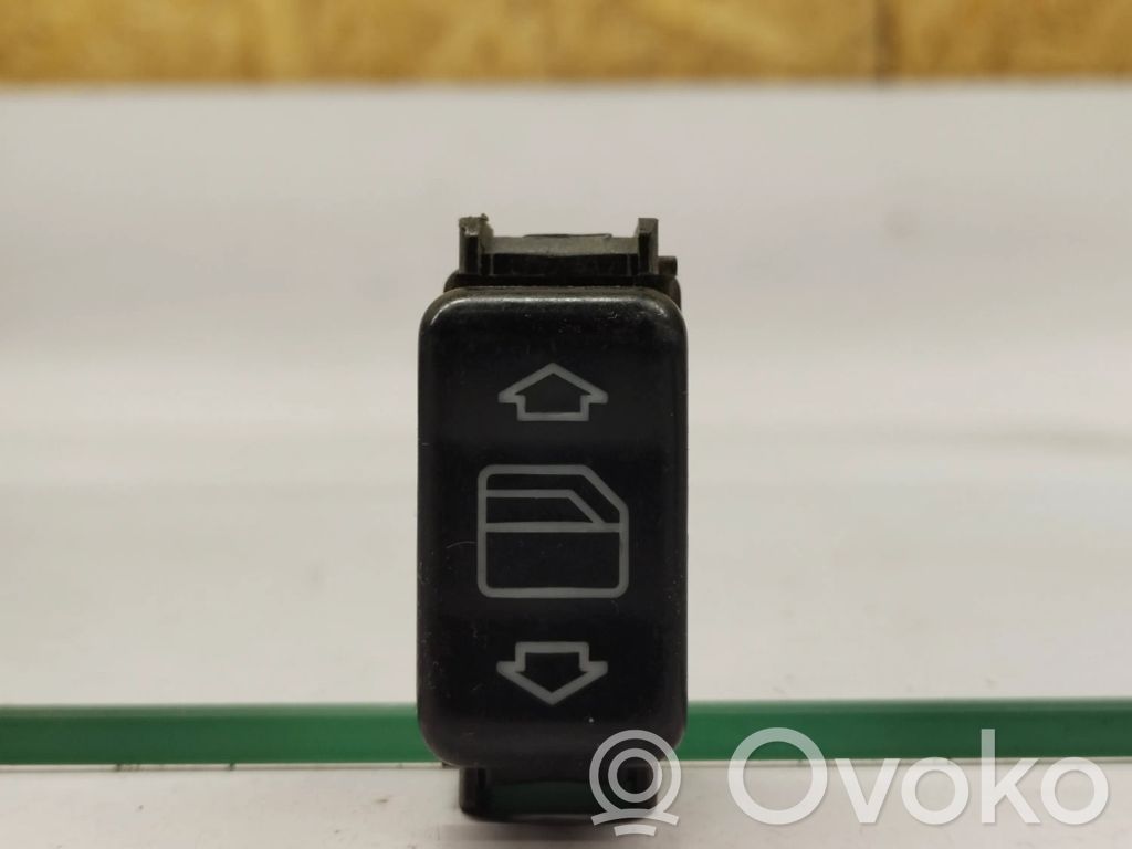 Mercedes-Benz E W124 Electric window control switch 