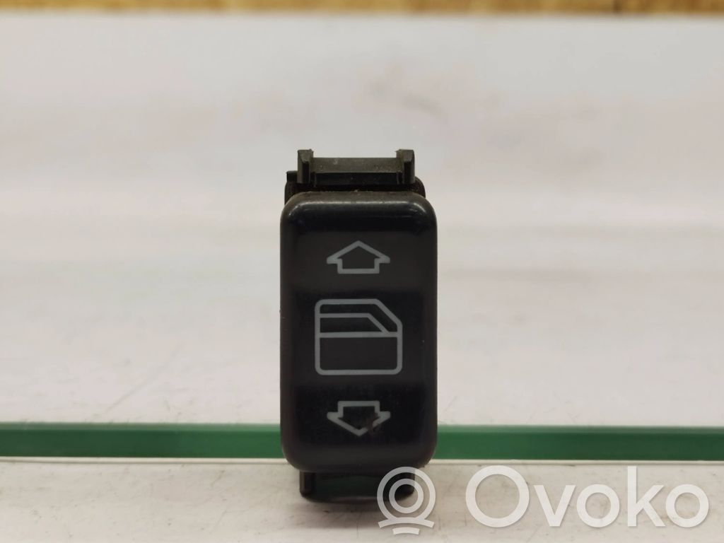 Mercedes-Benz E W124 Electric window control switch 