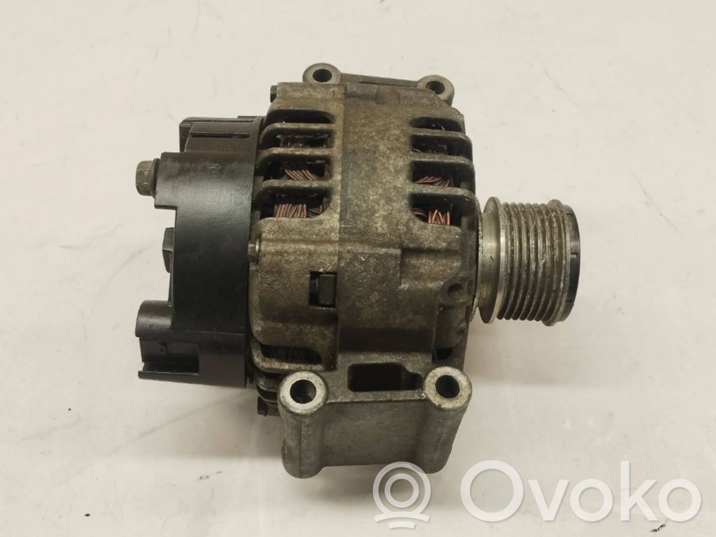 Mercedes-Benz C W203 Alternator 