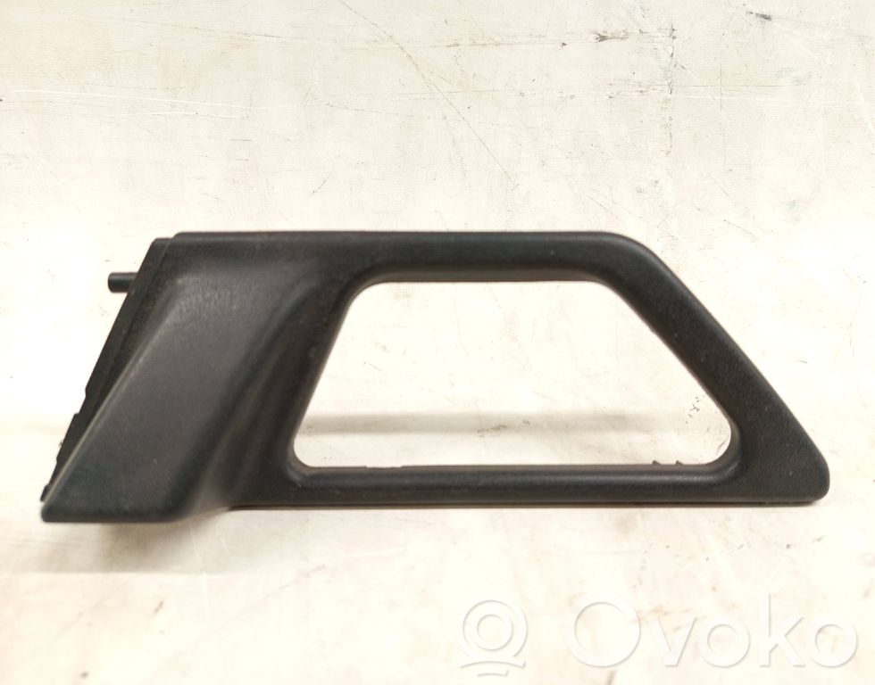 Mercedes-Benz E W124 Front door handle cover 