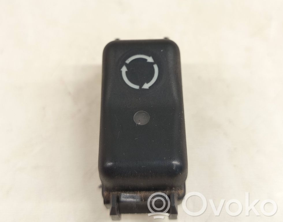Mercedes-Benz E W124 Air circulation switch 