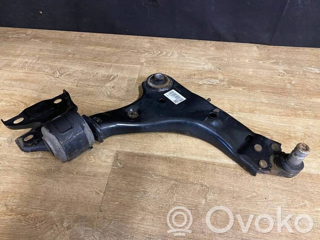 Front lower control arm/wishbone   J9C33A052AD,180629A,8G28633