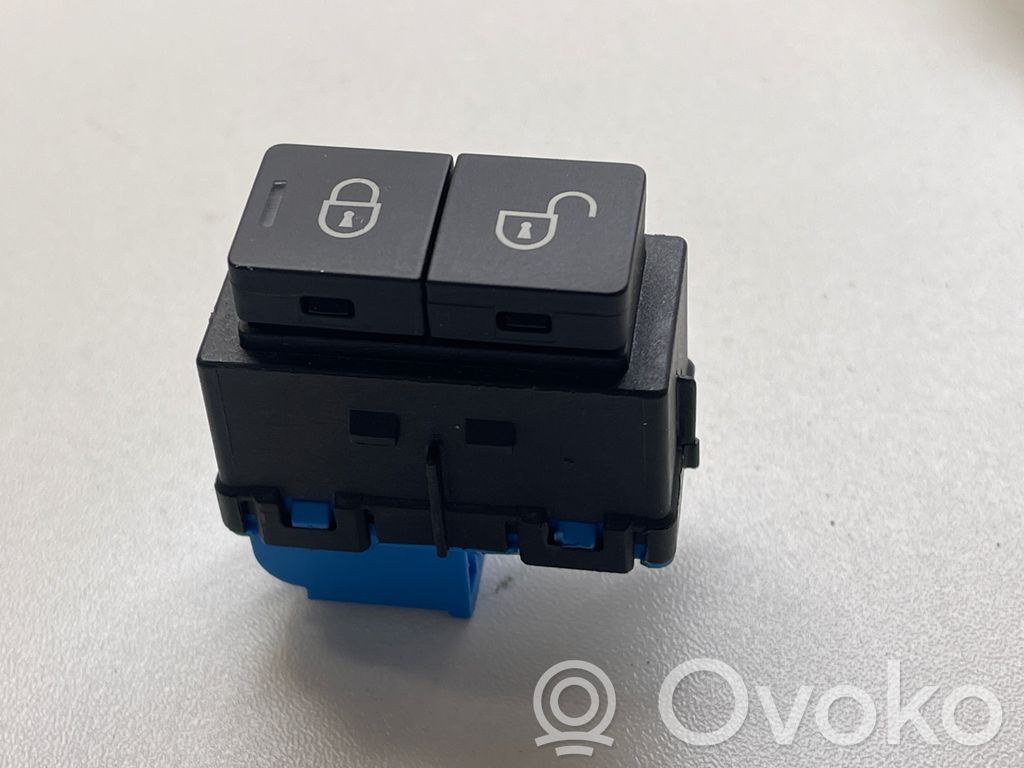 Central locking switch button   CPLA14017AD,551062