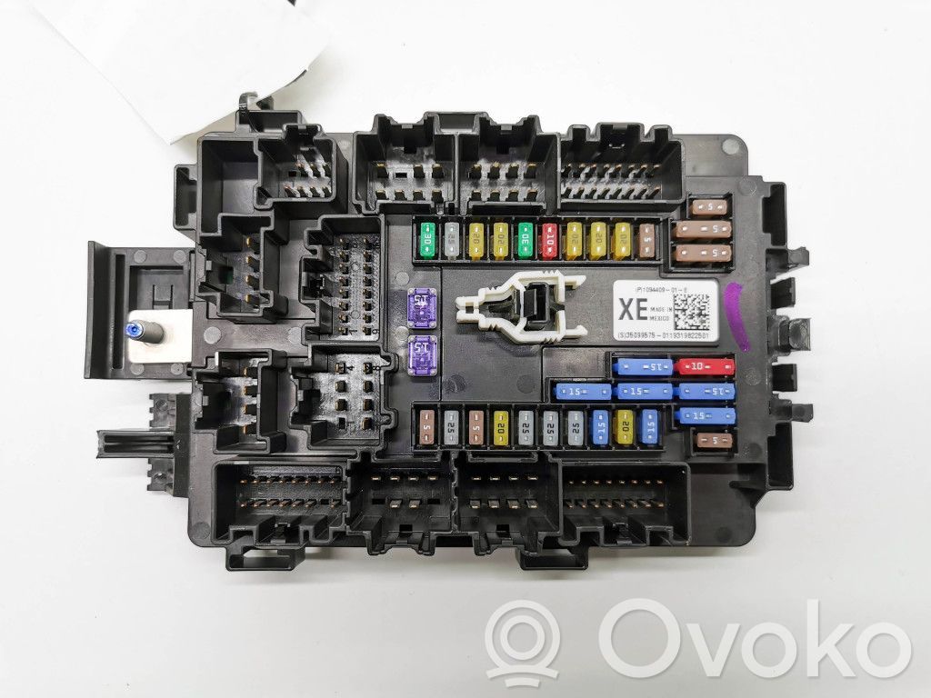 Tesla Model X Fuse module 