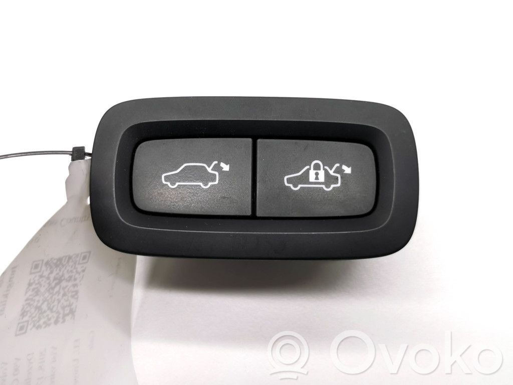 Volvo S90, V90 Tailgate/boot open switch button 