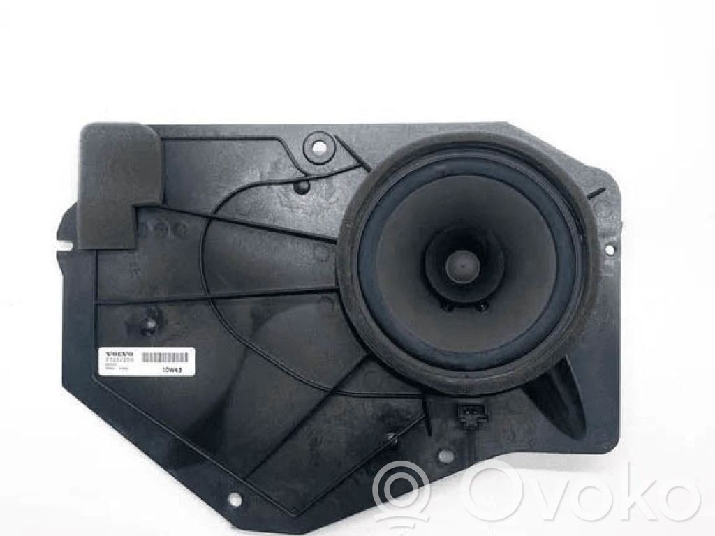Volvo C30 Rear door speaker 