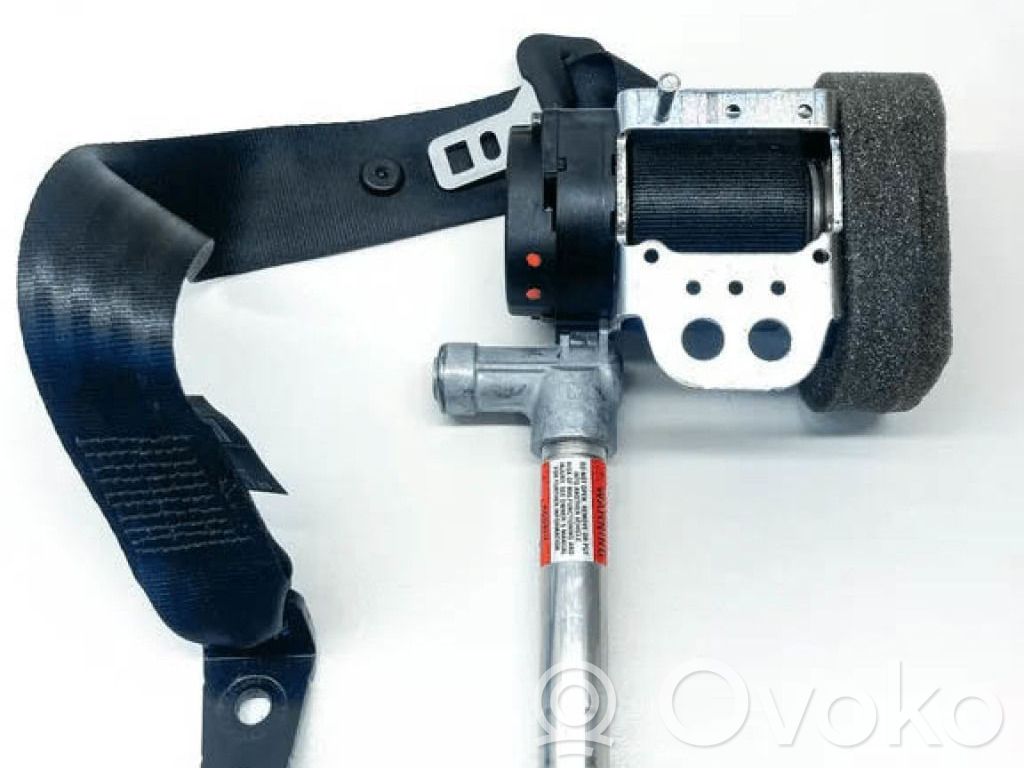 Volvo C30 Cinturón trasero 