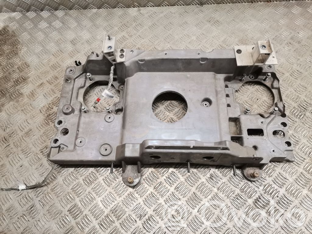 Jaguar I-Pace Engine mounting bracket 