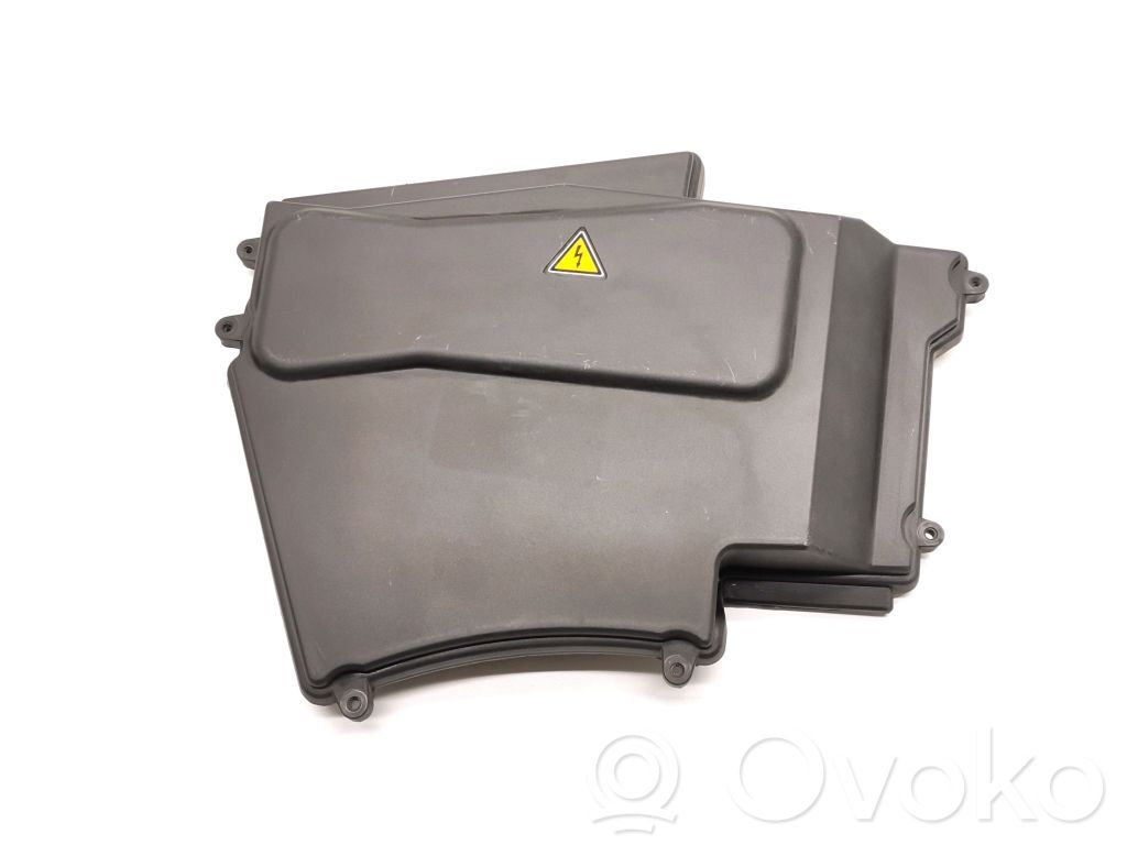 BMW 5 E60 E61 Dangtelis saugiklių dėžės 