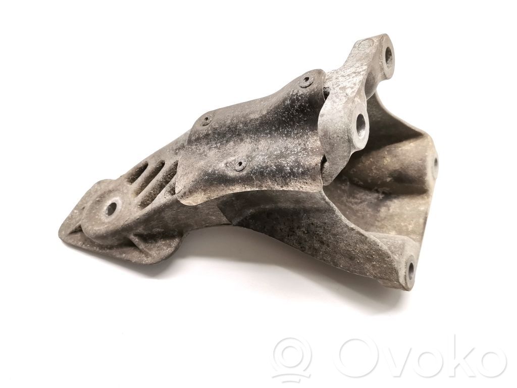 BMW 5 E60 E61 Engine mounting bracket 